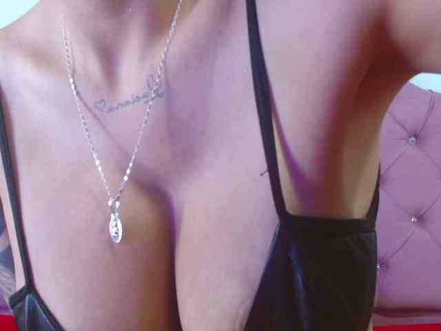 eimmyRossyx webcam
