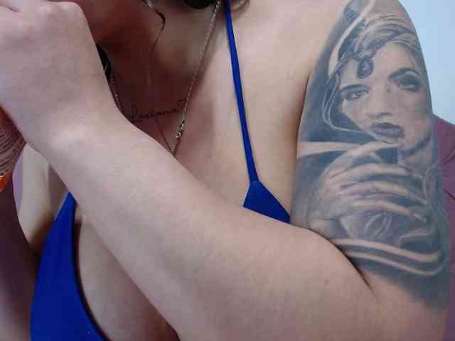eimmyRossyx webcam