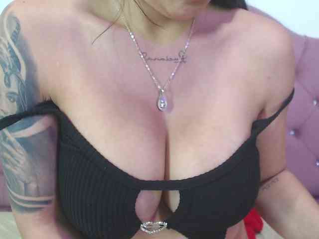 eimmyRossyx webcam