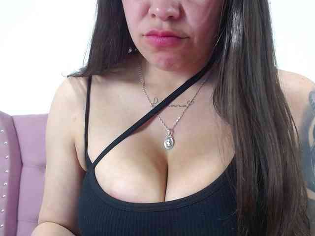 eimmyRossyx webcam