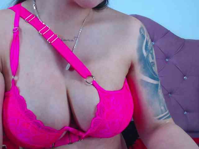 eimmyRossyx webcam