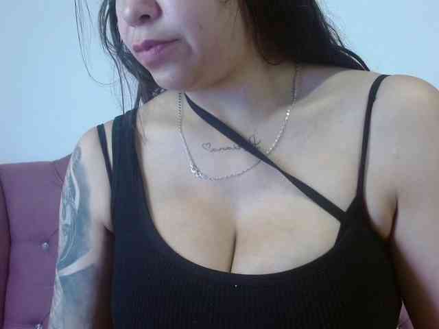 eimmyRossyx Live Webcam on BongaCams