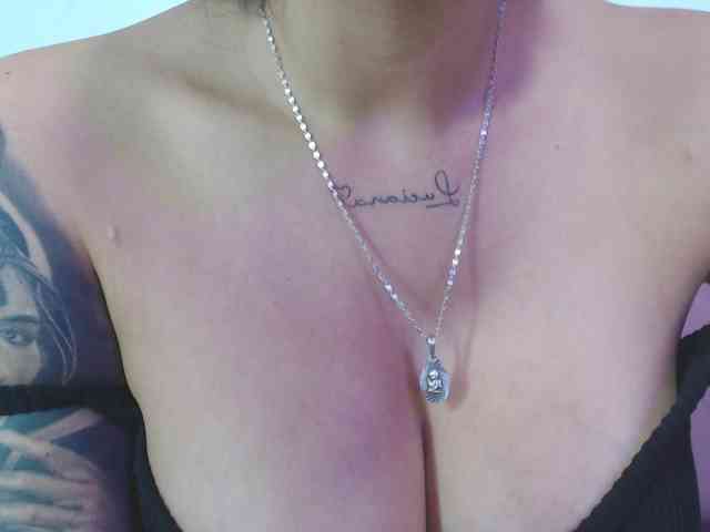 eimmyRossyx webcam