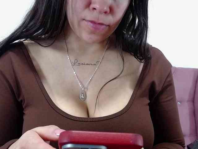 eimmyRossyx webcam