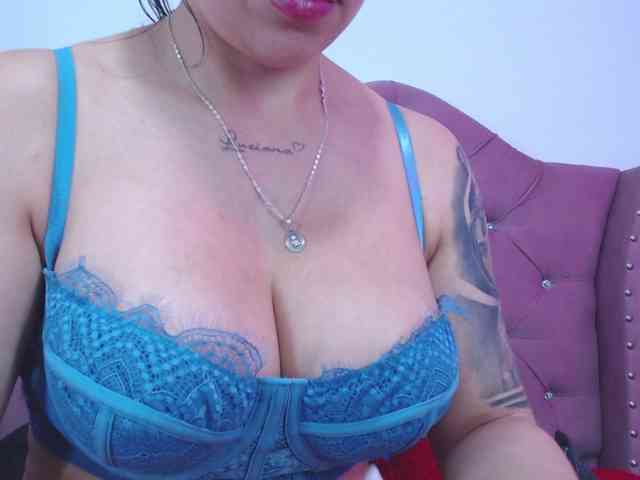 eimmyRossyx webcam