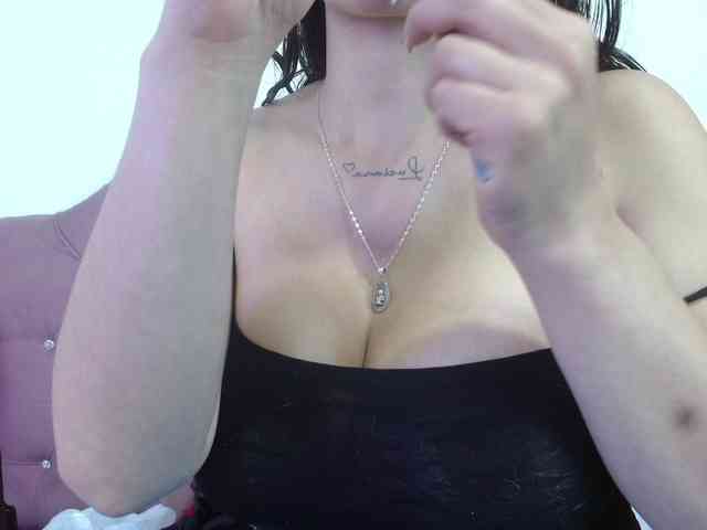 eimmyRossyx webcam