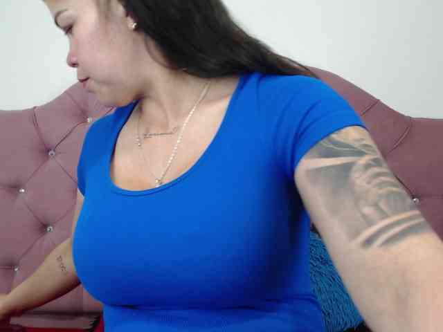 eimmyRossyx webcam
