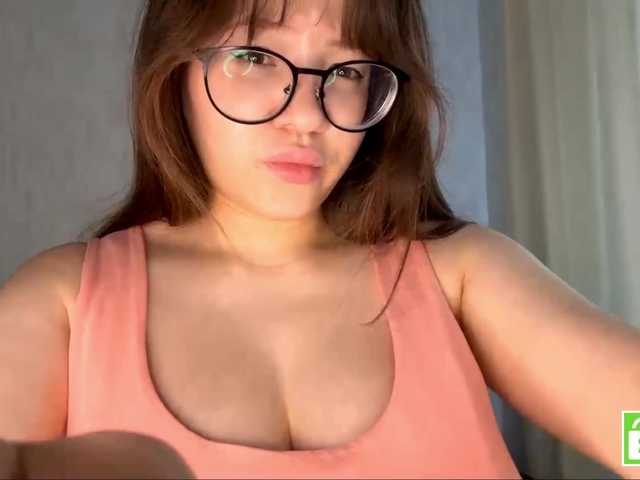 EstellaRosenfeldt live cam on BongaCams