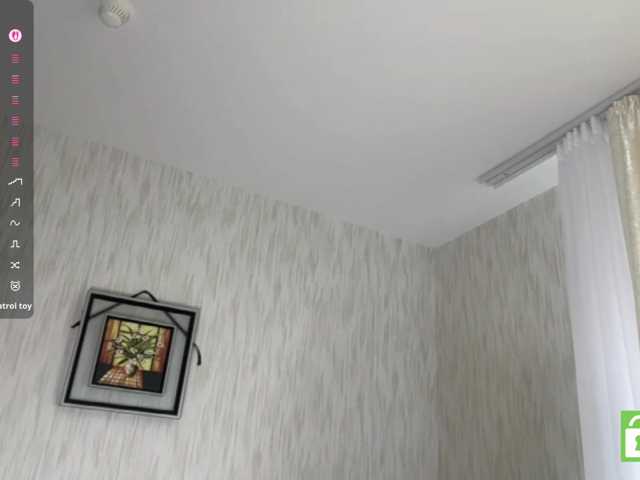 EstellaRosenfeldt live cam on BongaCams