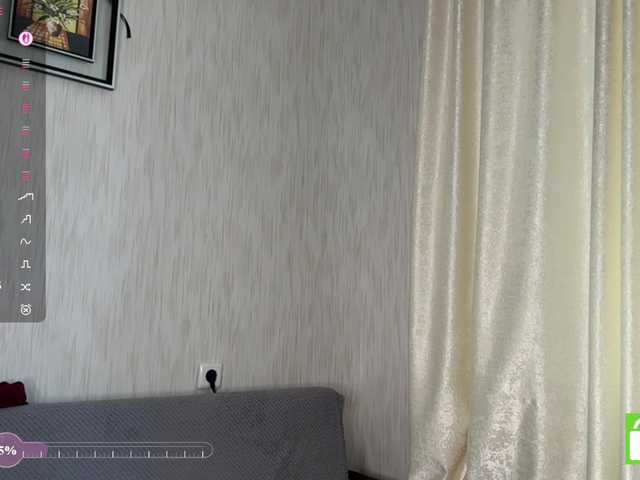 EstellaRosenfeldt live cam on BongaCams