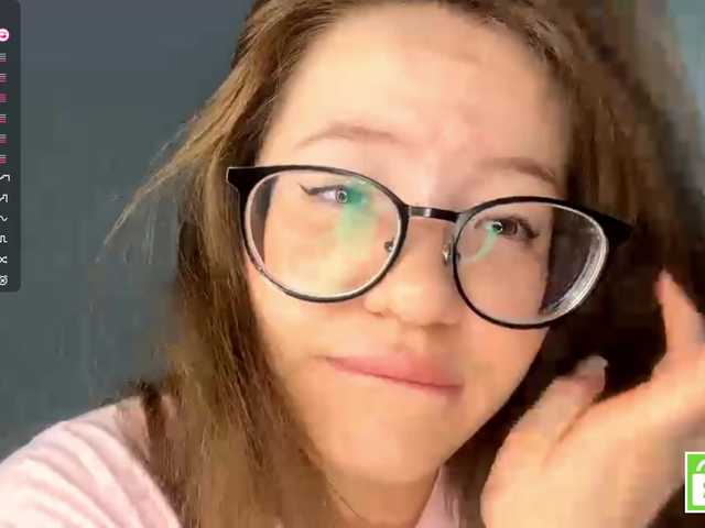 EstellaRosenfeldt live cam on BongaCams
