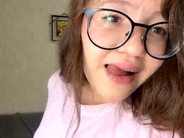 EstellaRosenfeldt live cam on BongaCams