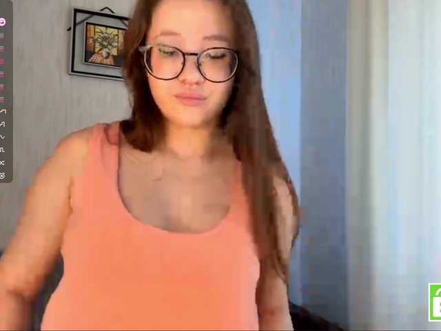 EstellaRosenfeldt live cam on BongaCams