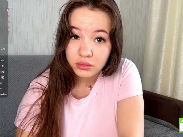 EstellaRosenfeldt live cam on BongaCams