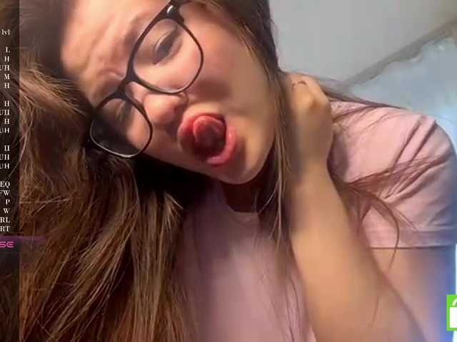 EstellaRosenfeldt live cam on BongaCams
