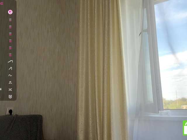 EstellaRosenfeldt live cam on BongaCams