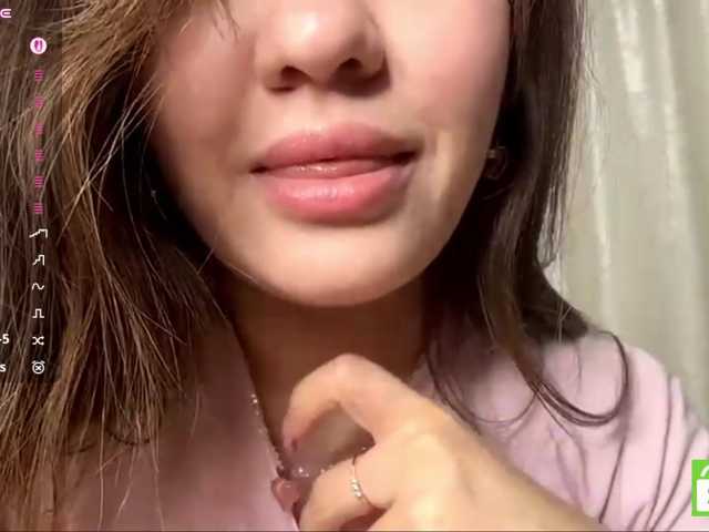EstellaRosenfeldt live cam on BongaCams