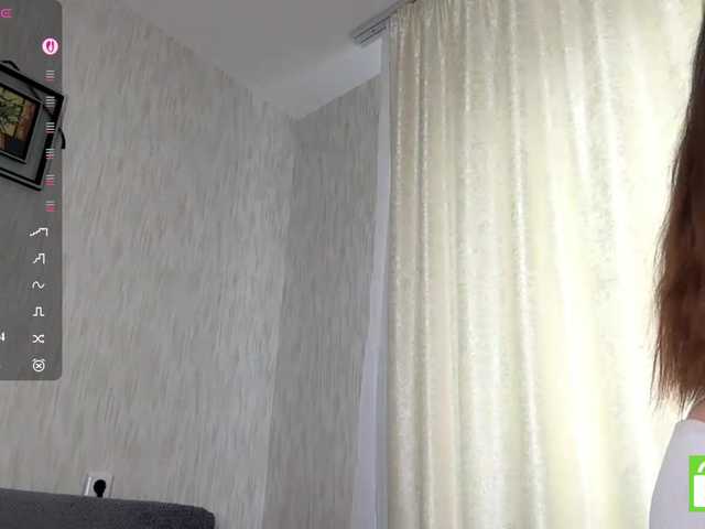 EstellaRosenfeldt live cam on BongaCams