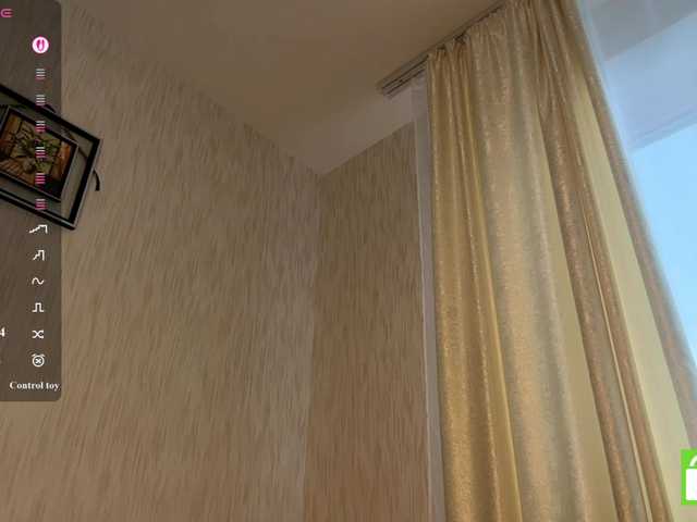 EstellaRosenfeldt live cam on BongaCams