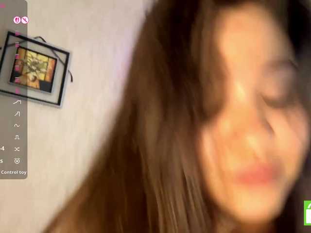 EstellaRosenfeldt live cam on BongaCams