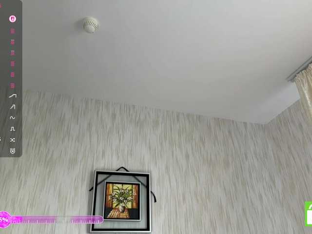 EstellaRosenfeldt live cam on BongaCams