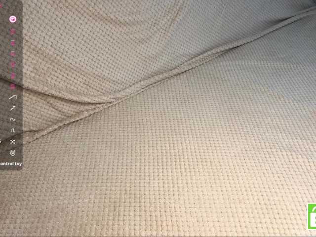 EstellaRosenfeldt live cam on BongaCams