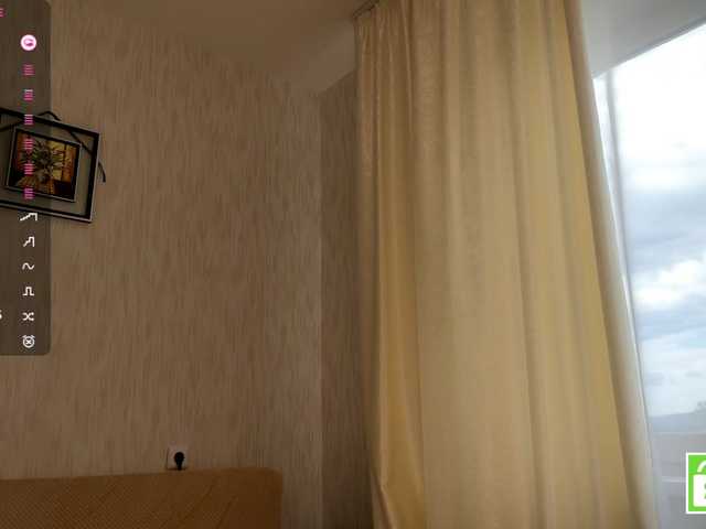 EstellaRosenfeldt live cam on BongaCams