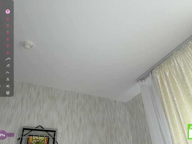 EstellaRosenfeldt live cam on BongaCams