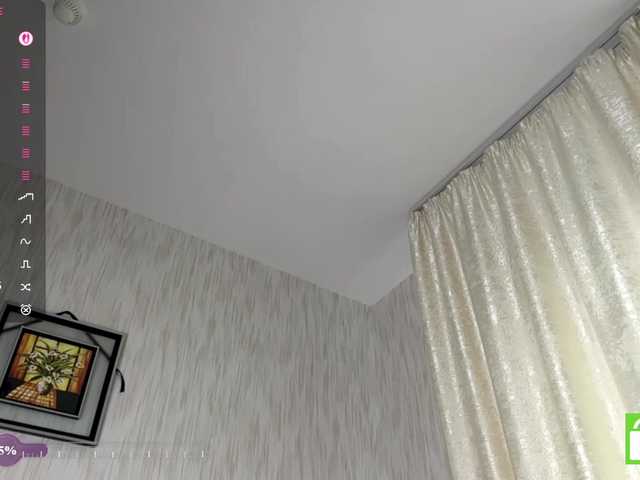 EstellaRosenfeldt live cam on BongaCams