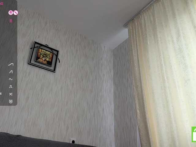 EstellaRosenfeldt live cam on BongaCams