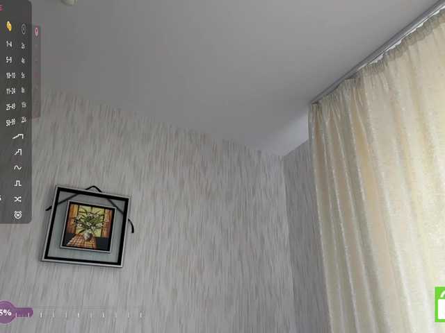 EstellaRosenfeldt live cam on BongaCams