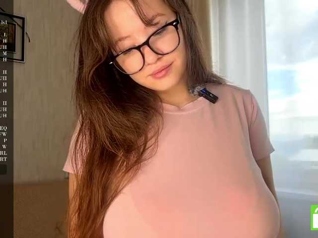 EstellaRosenfeldt live cam on BongaCams