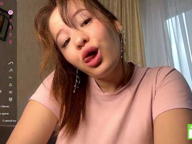 EstellaRosenfeldt live webcam show