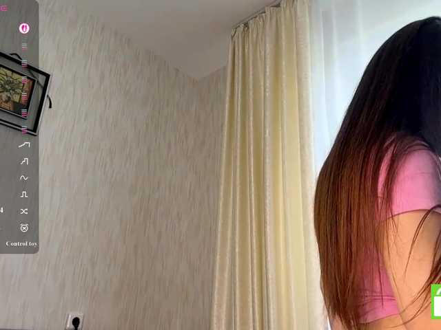 EstellaRosenfeldt live cam on BongaCams
