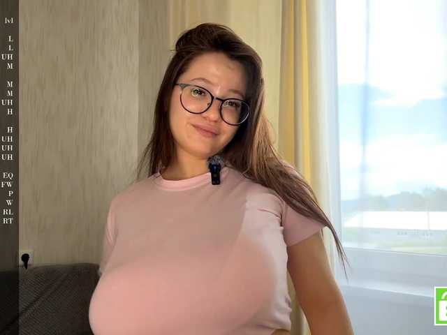EstellaRosenfeldt live cam on BongaCams