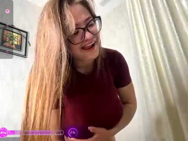 EstellaRosenfeldt live cam on BongaCams