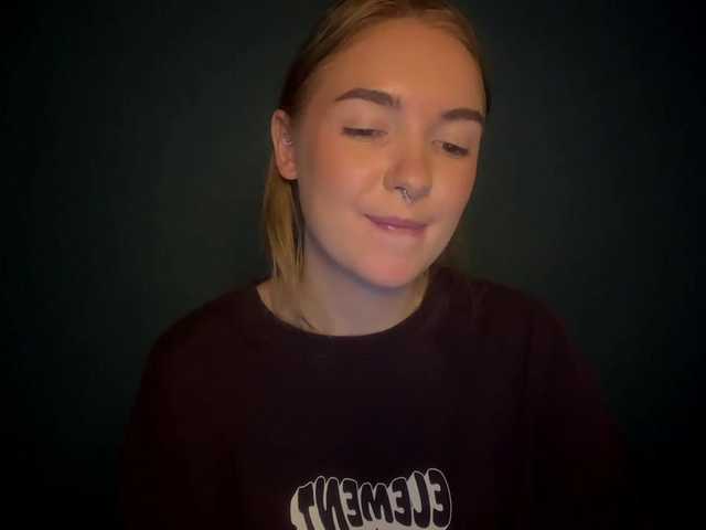 RoxyHorny live cam on BongaCams
