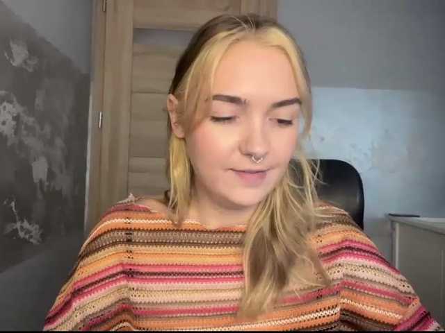 RoxyHorny live cam on BongaCams