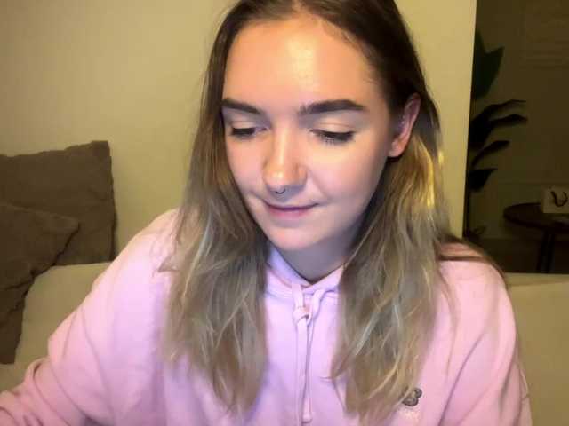 RoxyHorny live cam on BongaCams