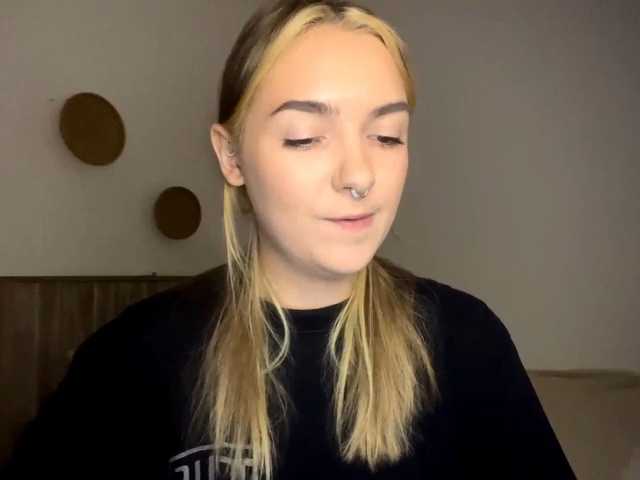 RoxyHorny live cam on BongaCams