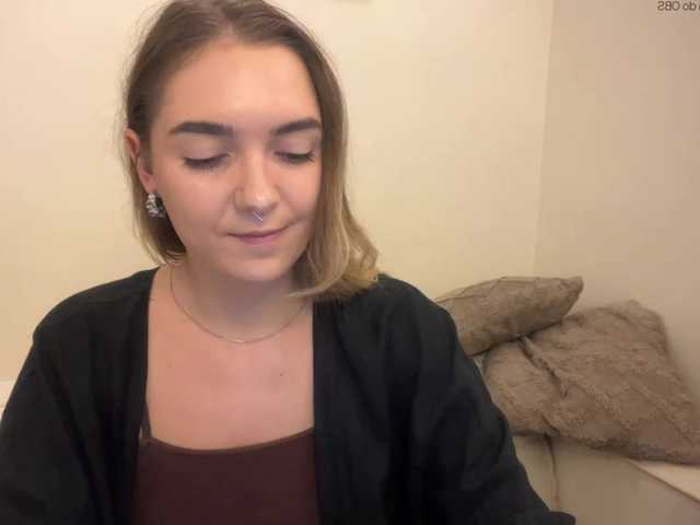 RoxyHorny live cam on BongaCams