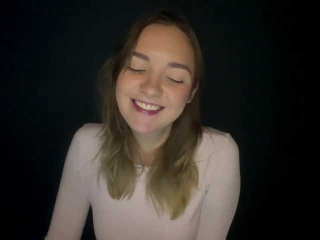 RoxyHorny live cam on BongaCams