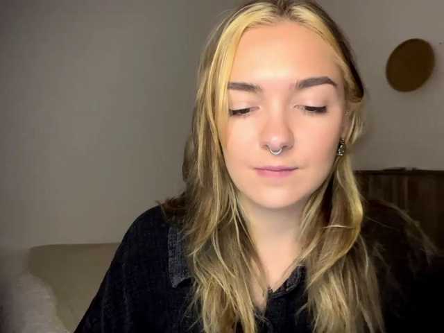 RoxyHorny live cam on BongaCams