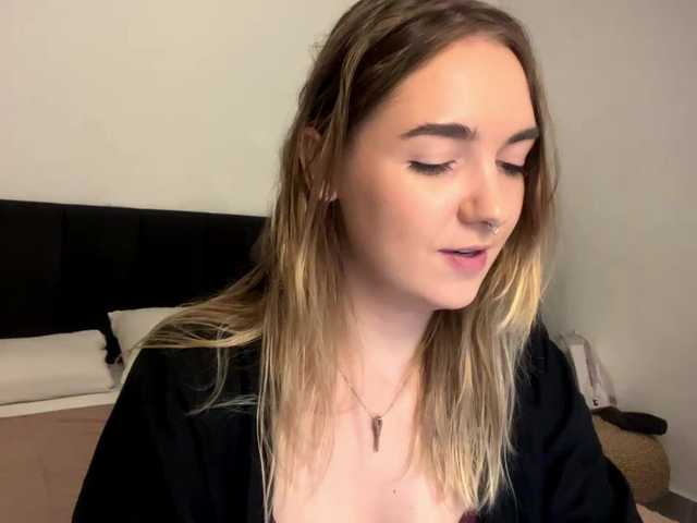 RoxyHorny Live Cam Chat on BongaCams