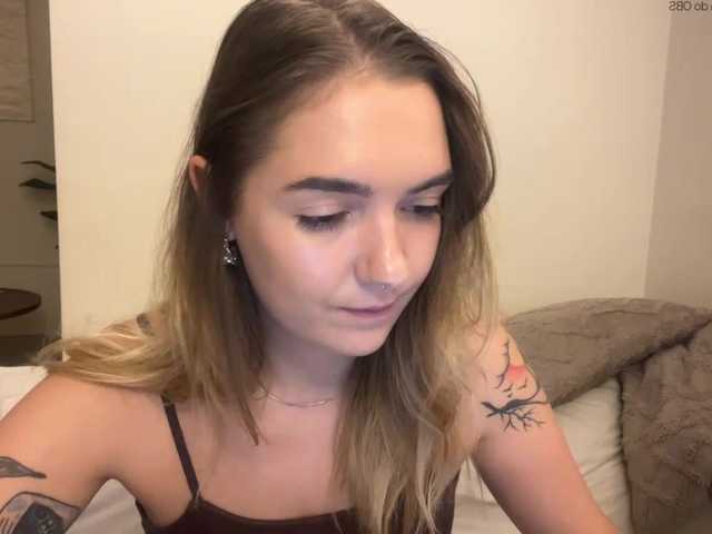 RoxyHorny live cam on BongaCams