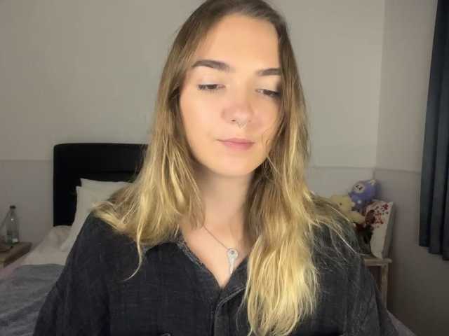RoxyHorny live cam on BongaCams