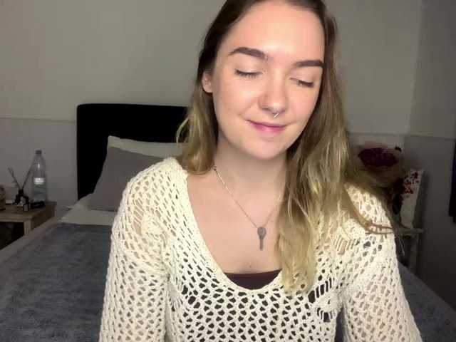 RoxyHorny live cam on BongaCams