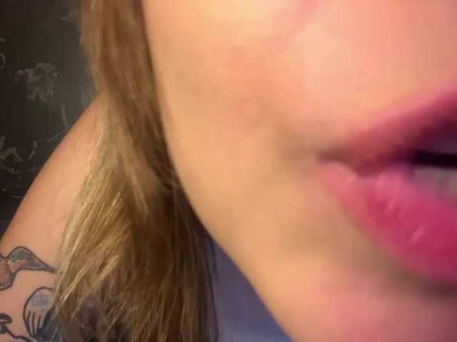 RoxyHorny live cam on BongaCams