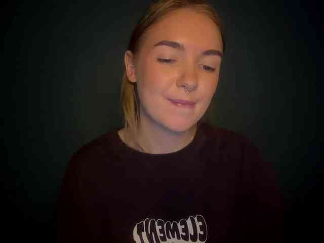 RoxyHorny webcam
