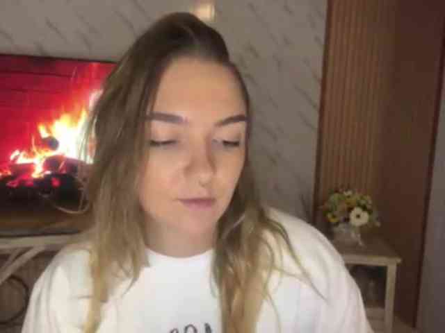 RoxyHorny webcam